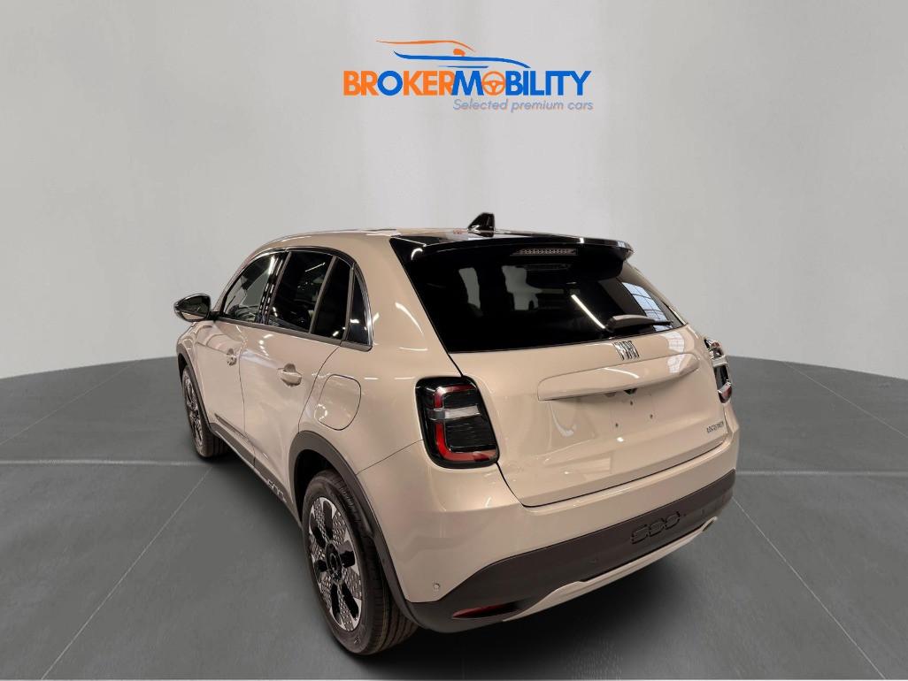 Fiat 600 Hybrid 110 CV DCT MHEV La Prima