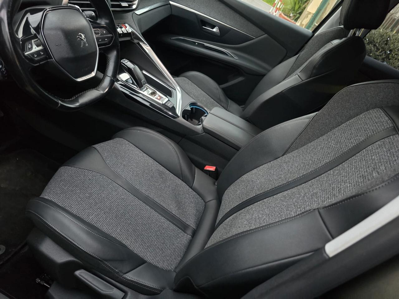 Peugeot 3008 BlueHDi 130 S&S Allure