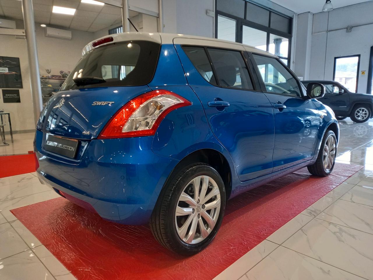 Suzuki Swift 1.2 Dualjet 4WD 5 porte B-Road Bi-Color S&S