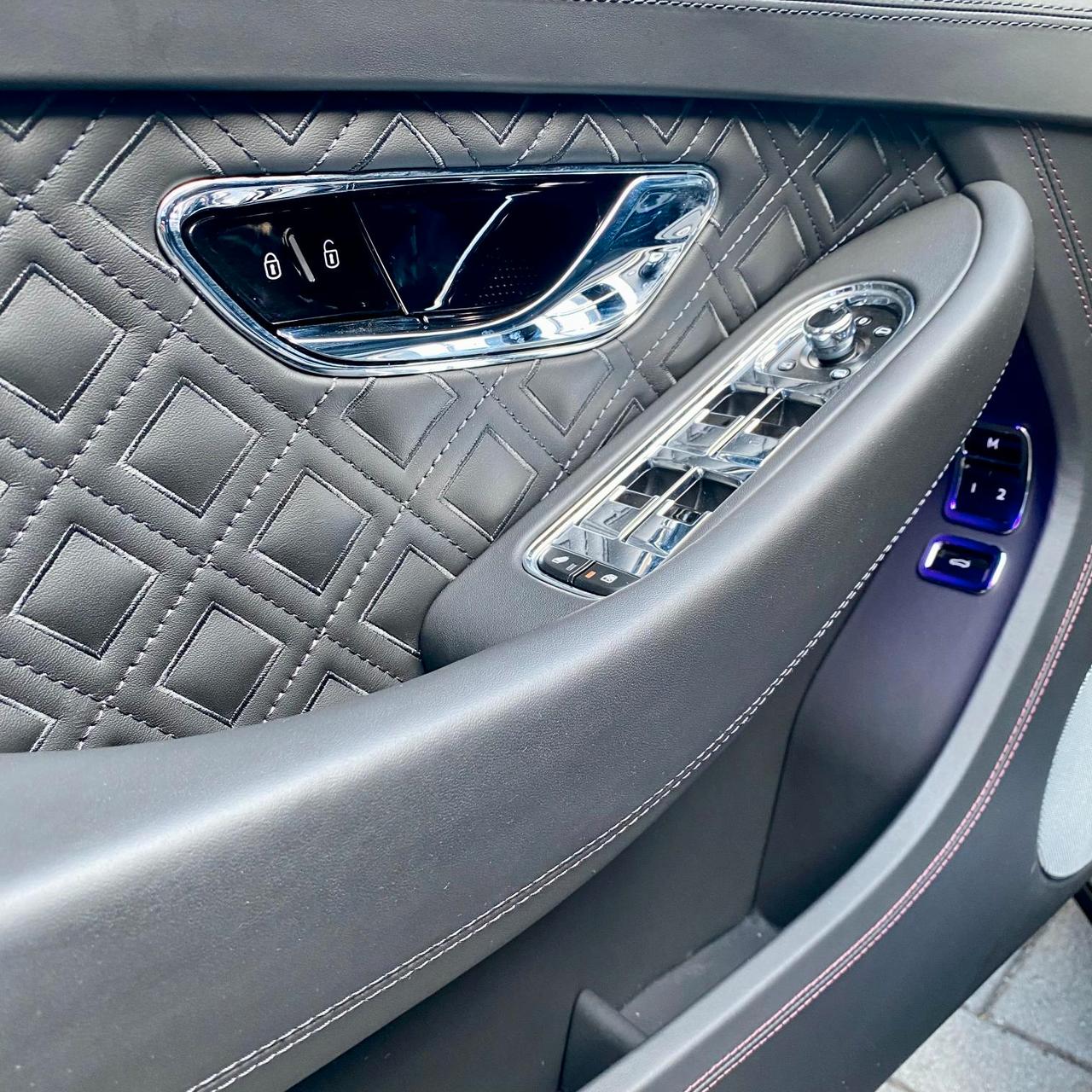 Bentley Continental GT Coupe TOTAL BLACK IVA Continental GT 4.0 V8 Mulliner 550cv auto