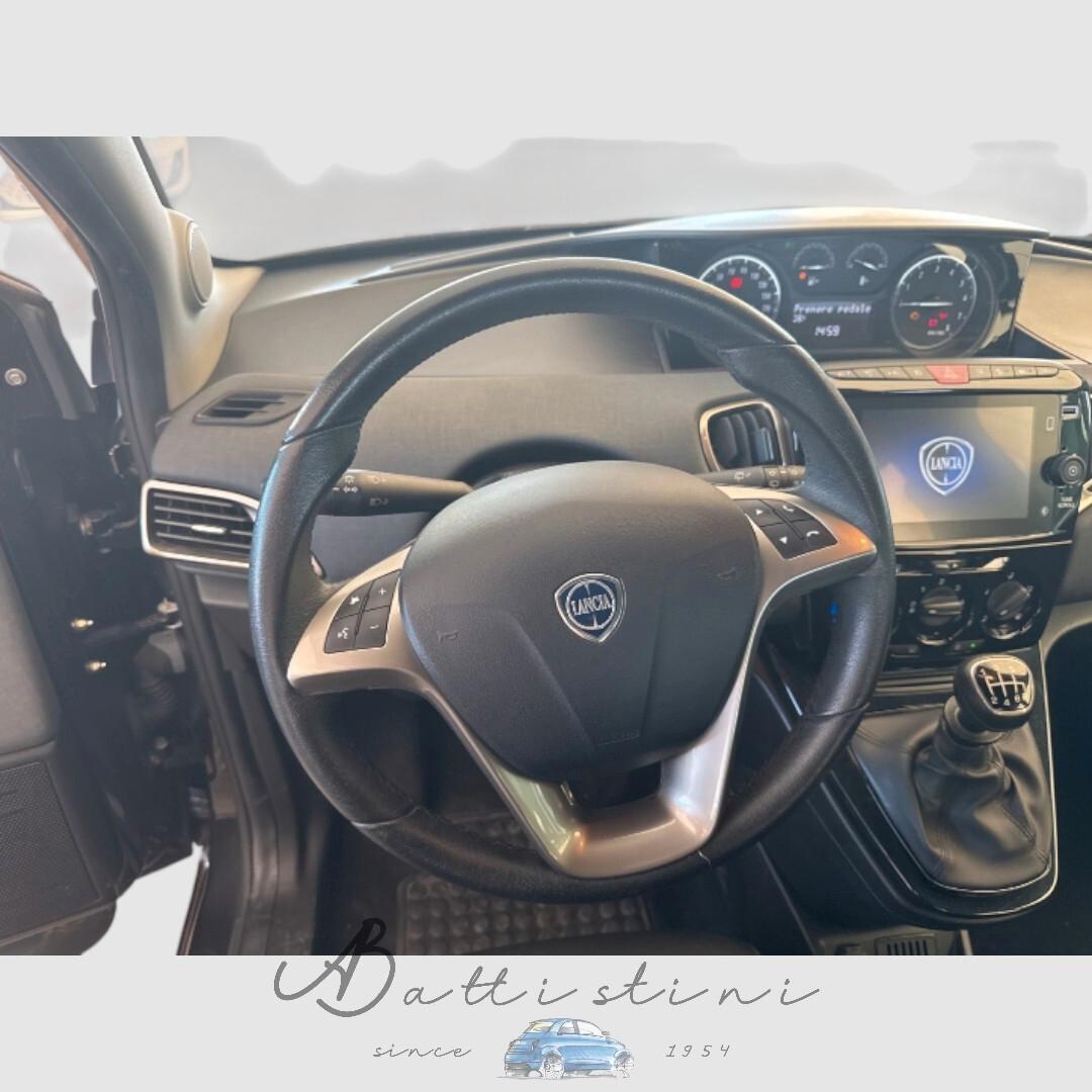 Lancia Ypsilon 1.0 FireFly 5 porte S&S Hybrid Gold