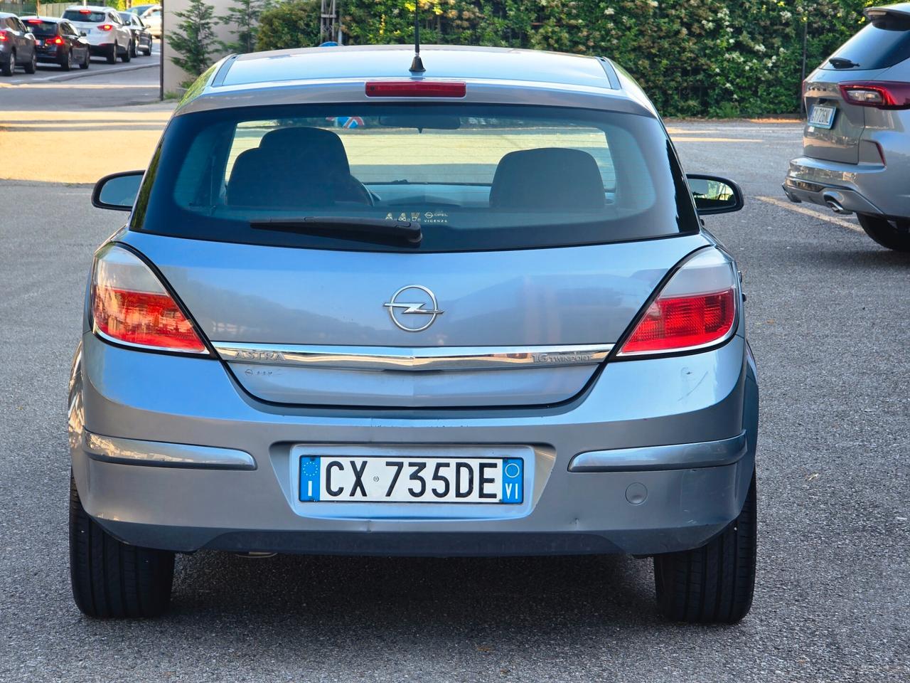 Opel Astra 1.6 B/GPL OK NEOPATENTATI