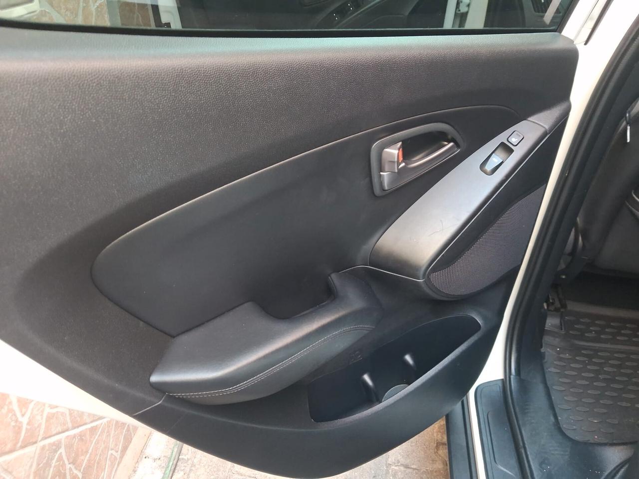 Hyundai iX35 1.7 CRDi 2WD Xpossible - 2014