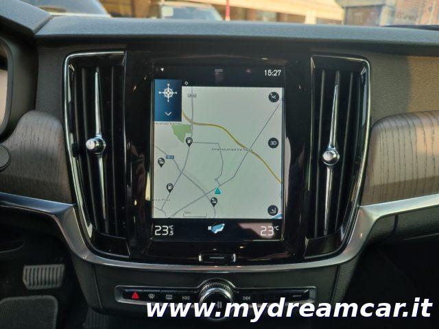 VOLVO V90 Cross Country B4 (d) AWD 197CV Geartronic Business Pro