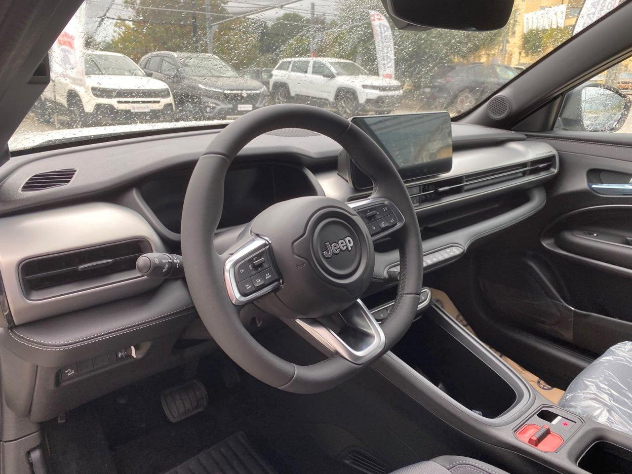 Jeep Avenger 1.2 turbo e-hybrid mhev Longitude fwd 110cv edct6