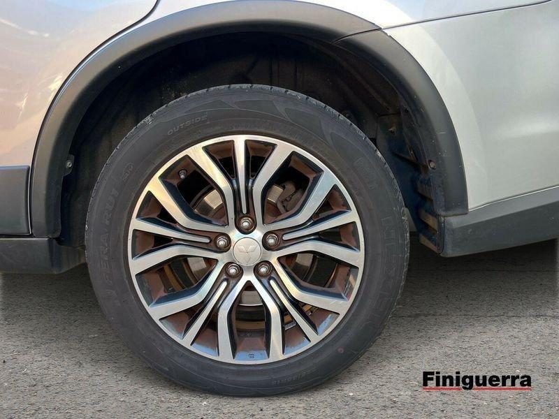 Mitsubishi Outlander 2.2 DI-D 4WD Instyle 7p.