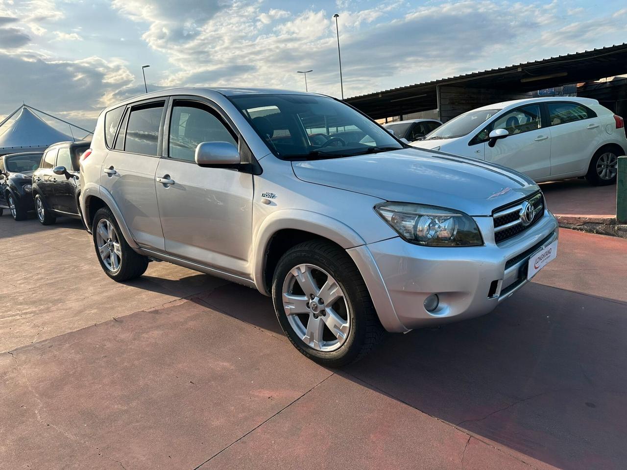 Toyota RAV 4 RAV4 Crossover 2.2 D-4D 177 CV Luxury