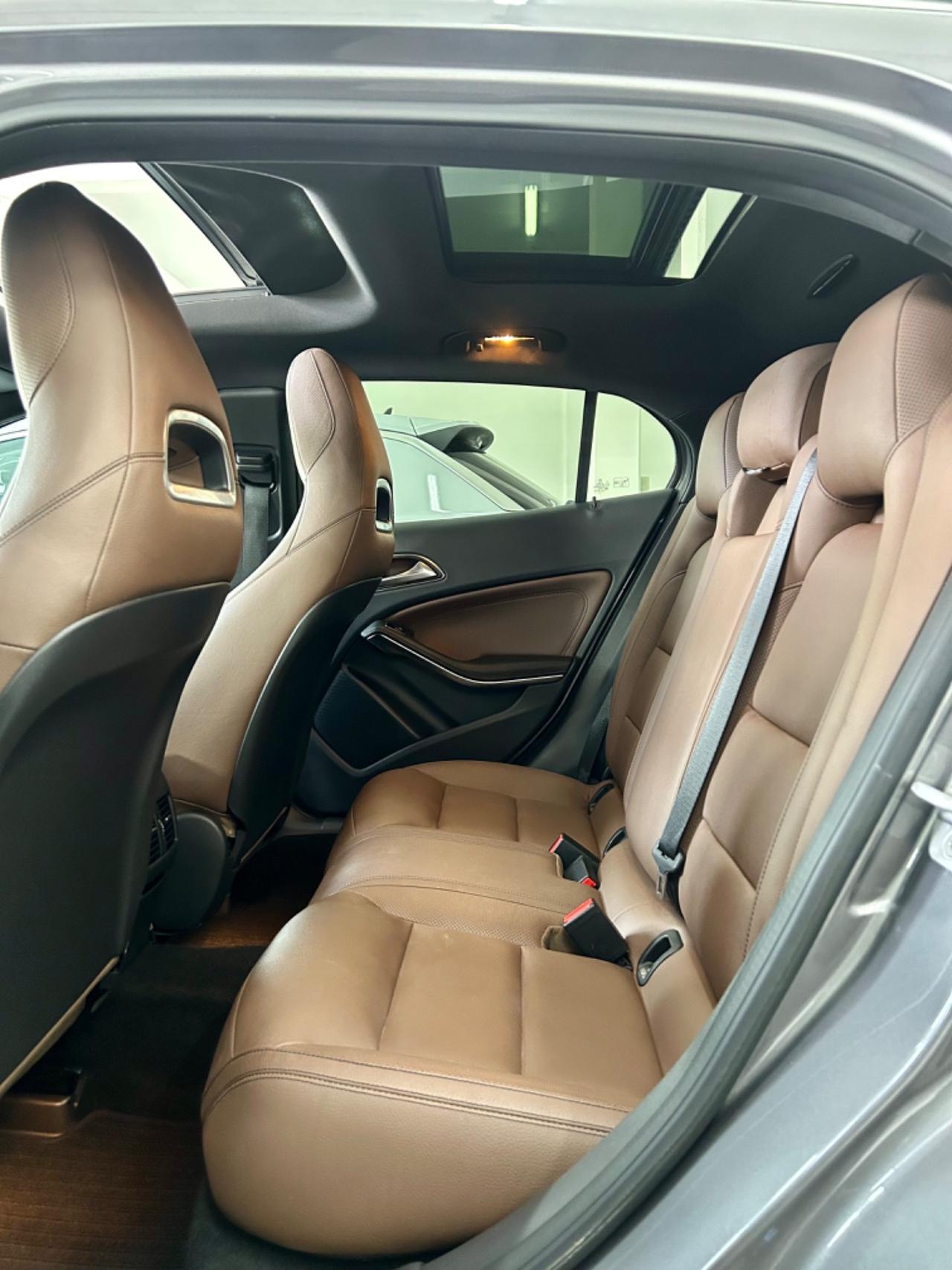 Mercedes GLA 220 CDI 4Matic Premium PROMO