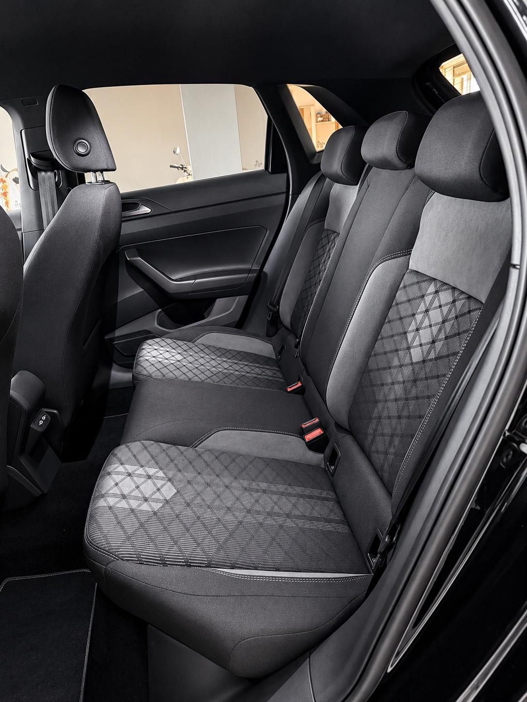 Volkswagen Polo 1.0 TSI DSG R-Line