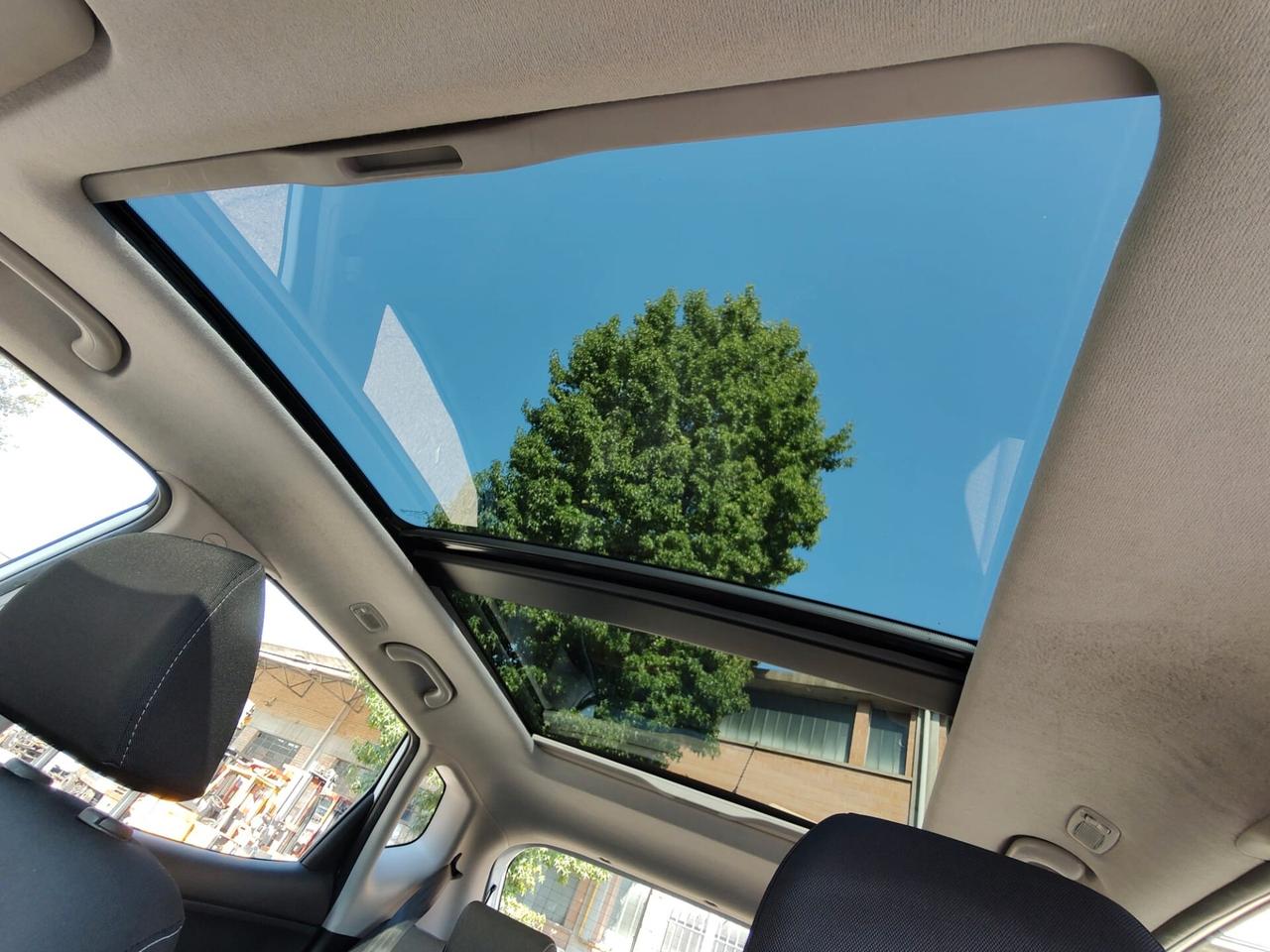 Kia Venga 1.4 CVVT Active, TETTO APRIBILE E FULL PANORAMICO, GARANZIA L.12 MESI