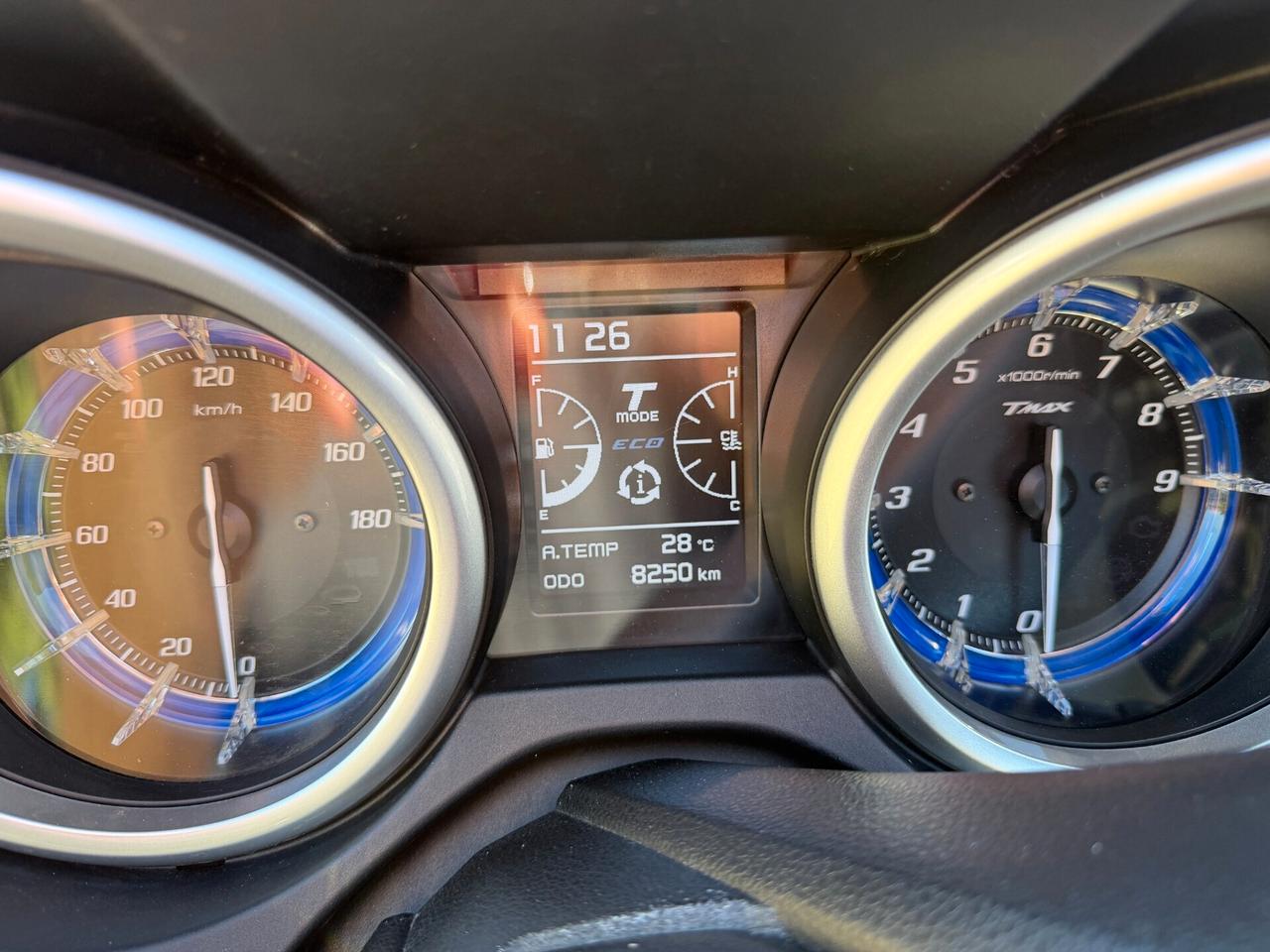 Yamaha T Max 530 SX-2017"SOLO 8.000KM"