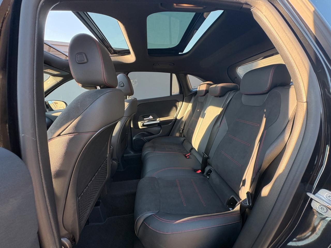 Mercedes-benz GLA 200 d AUTOMATIC AMG LINE PREMIUM PLUS TETTO APRIBILE