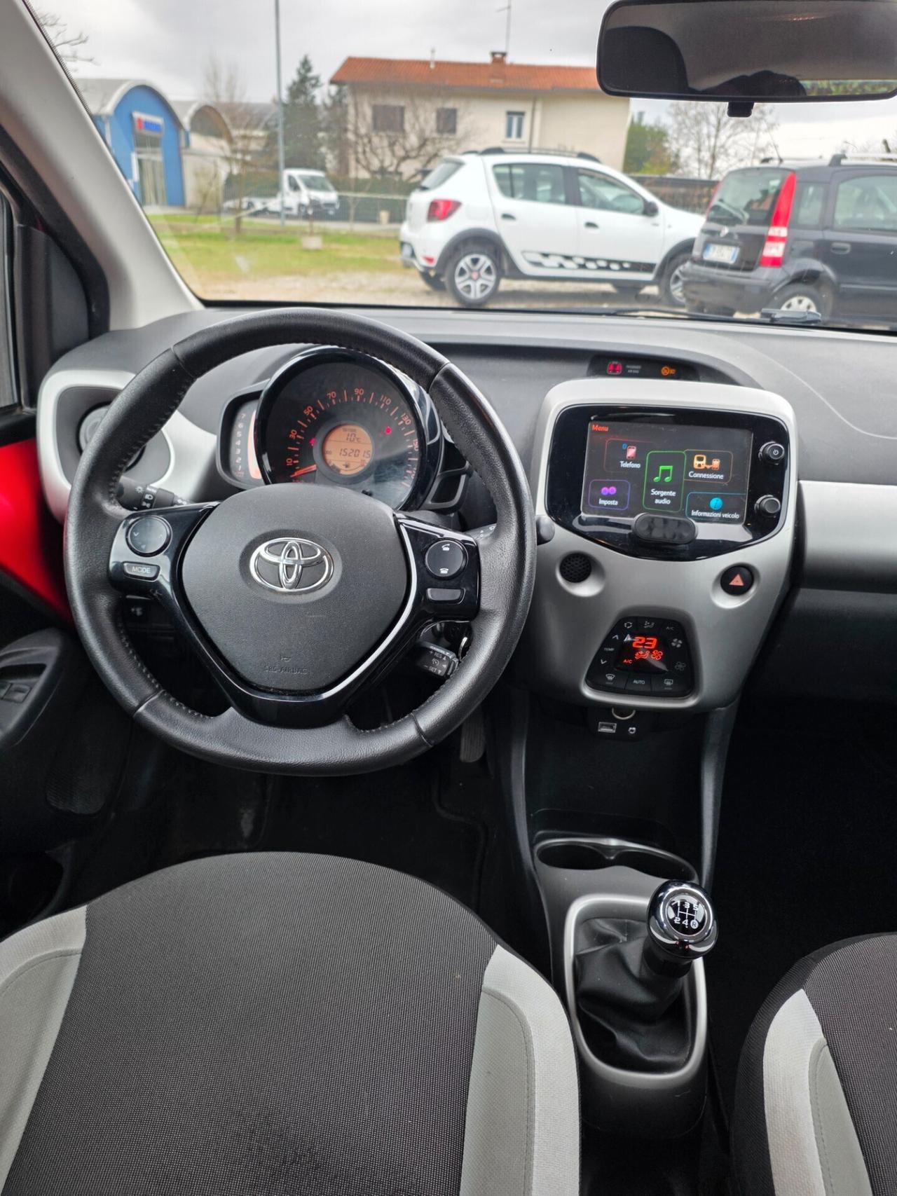 Toyota Aygo 1.0 benz. 2017 FINANZIABILE