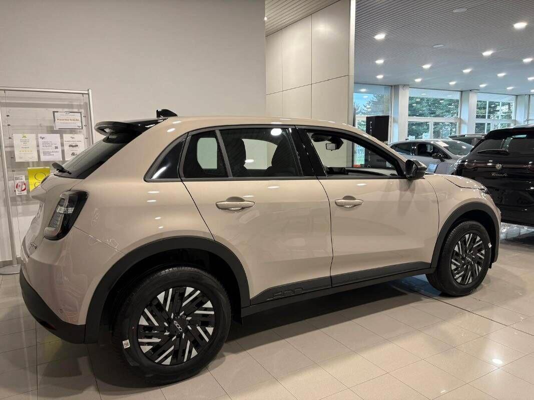 Fiat 600 1.2 hybrid 110cv auto