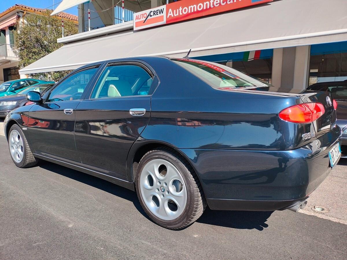 Alfa Romeo 166 2.5i V6 24V cat Distinctive