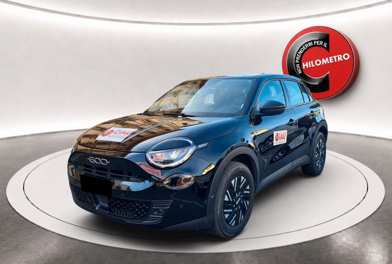 Fiat 600 Hybrid 110 CV DCT MHEV Business