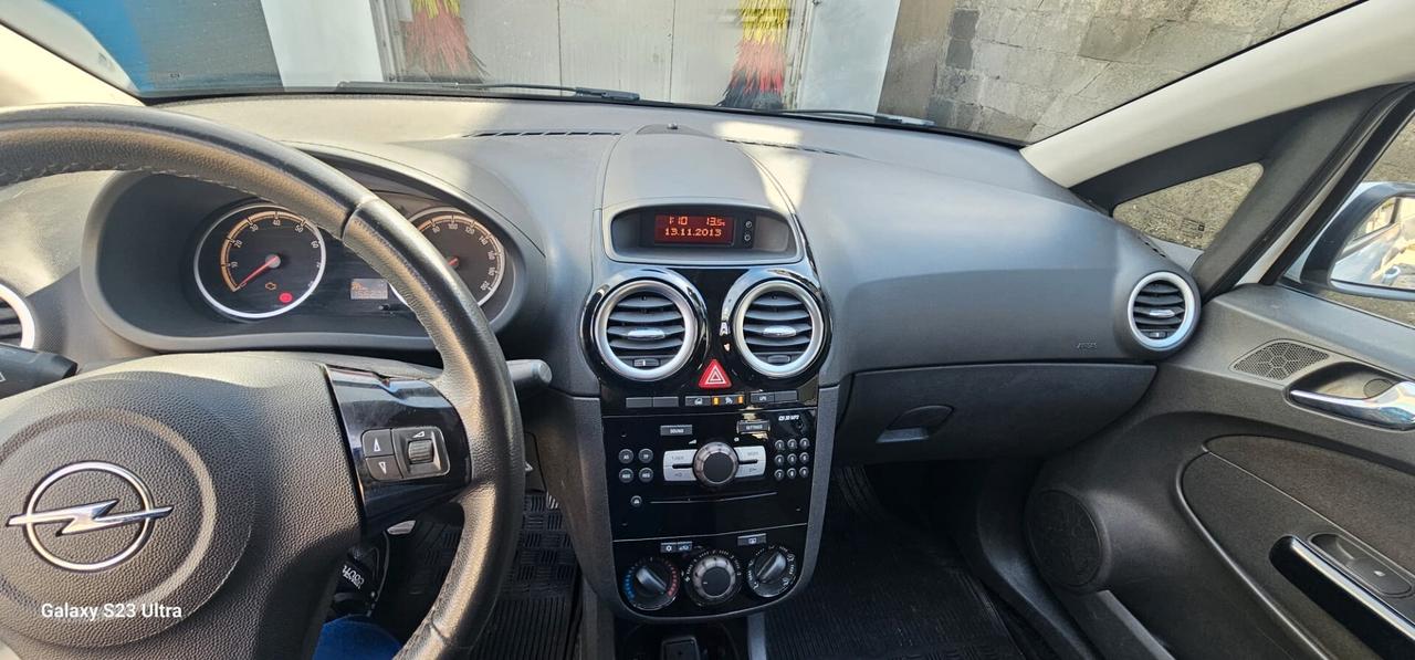 Opel Corsa 1.2 85CV 3 porte GPL-TECH b-color