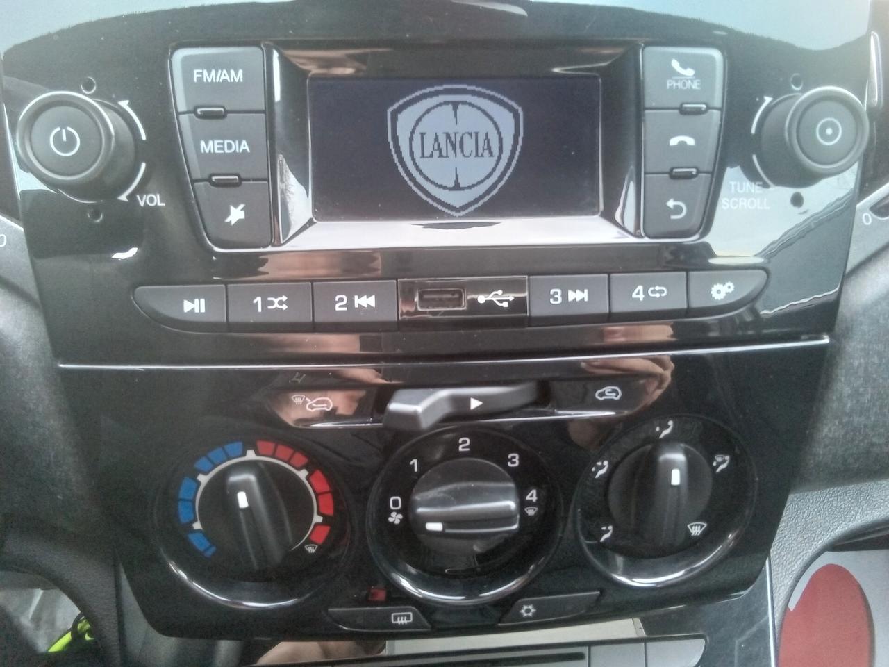 Lancia Ypsilon 1.2 69 CV 5 porte GPL Ecochic Gold