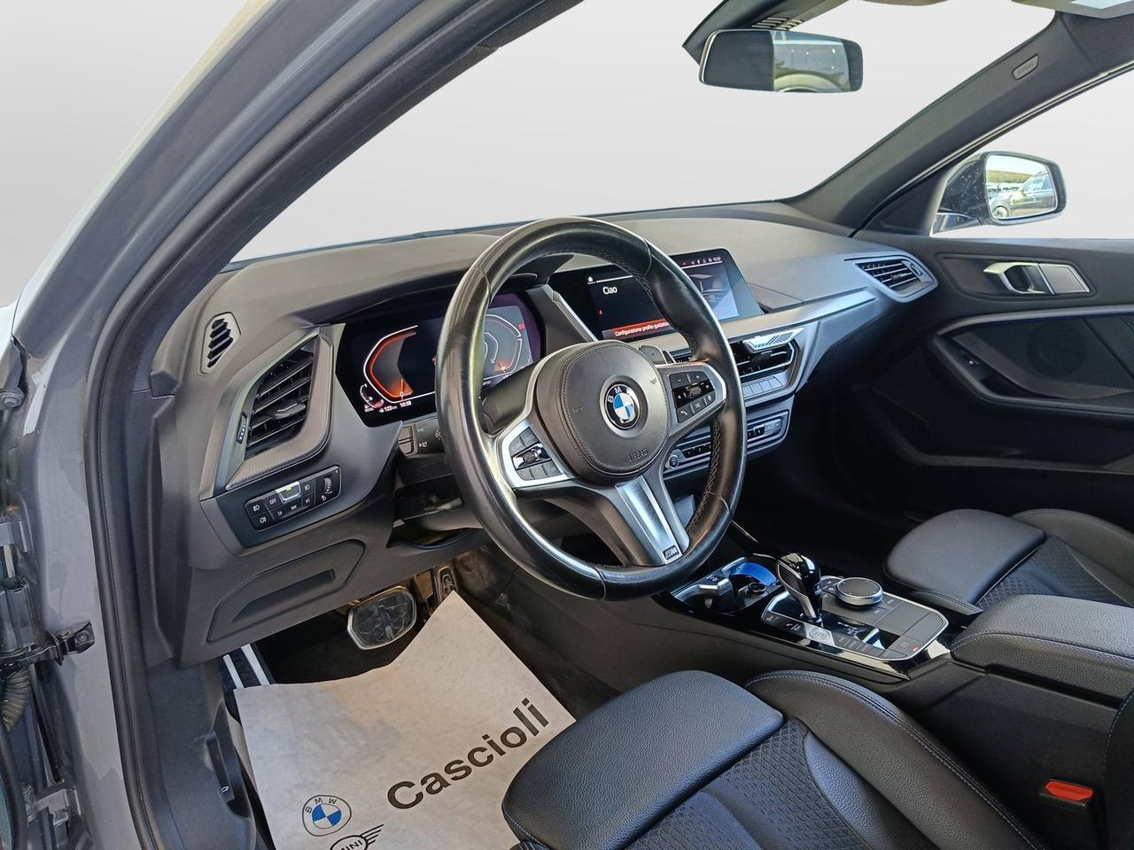 BMW Serie 1 F40 - 118d Msport auto