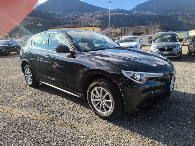 Alfa Romeo Stelvio 2.2 Td 180CV AT8 Q4 Business (no PRIVATI)