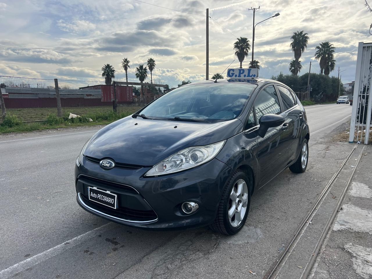 Ford Fiesta Fiesta+ 1.4 5 porte Bz.- GPL