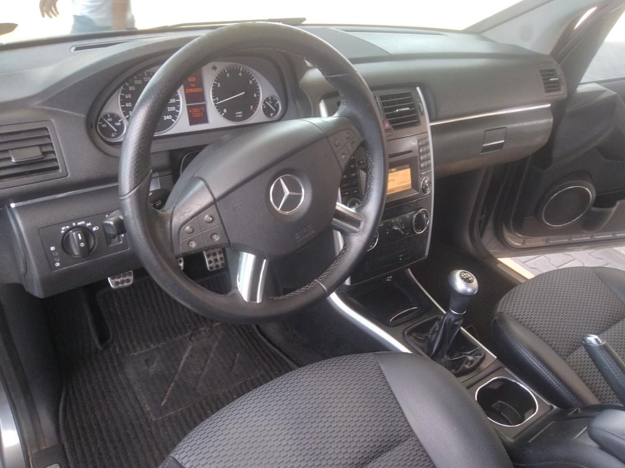 Mercedes-benz B 180 BlueEFFICIENCY Sport x neopatentati