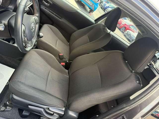 Toyota Yaris NEOPATENTATI 1.4 d-4d Lounge TELECAMERA/UNICOPRPR.