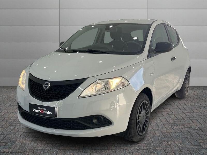 Lancia Ypsilon Ypsilon 1.0 firefly hybrid s&s 70cv