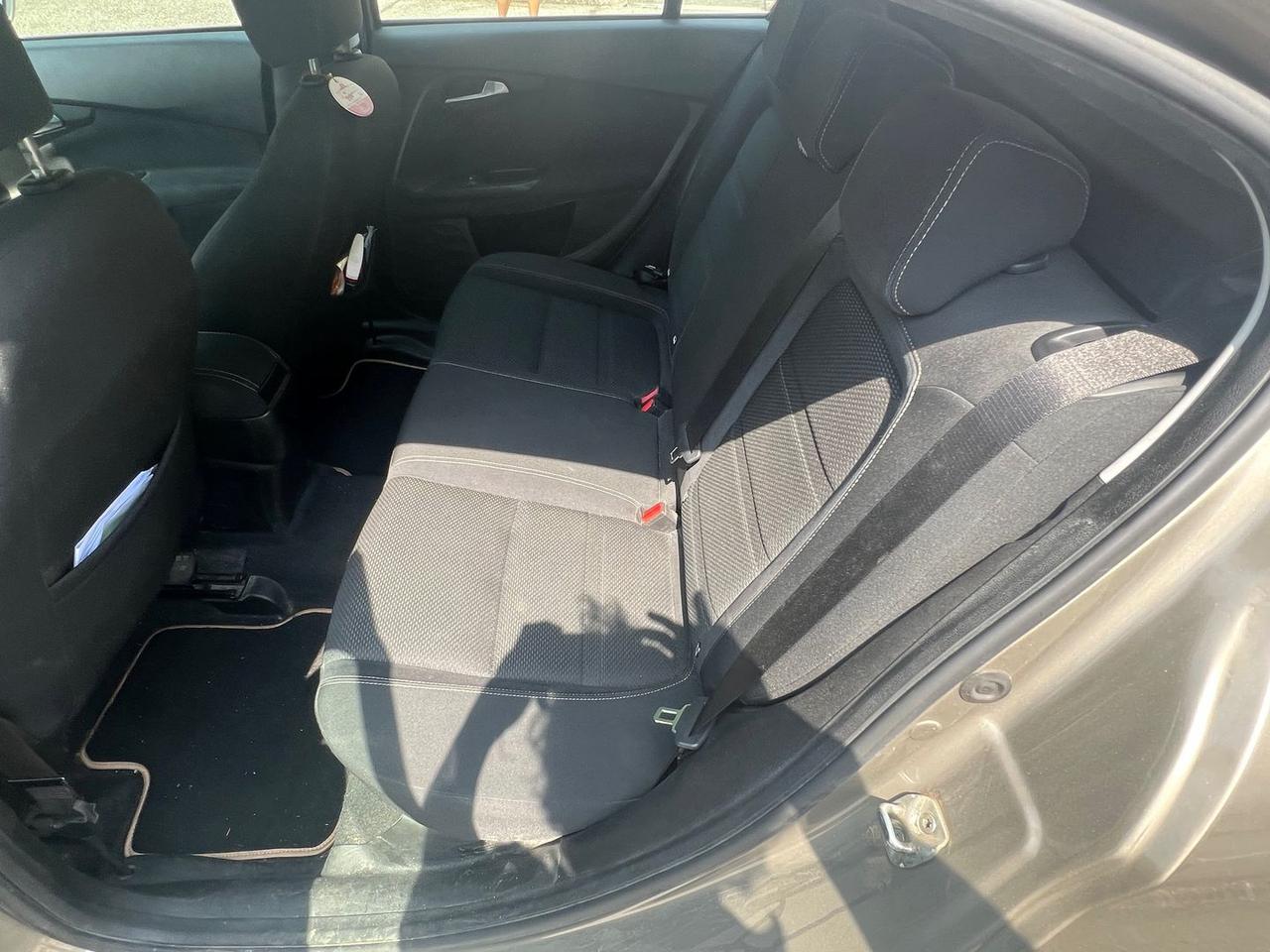 Fiat Tipo Lounge 1.4 Turbo LPG #11718