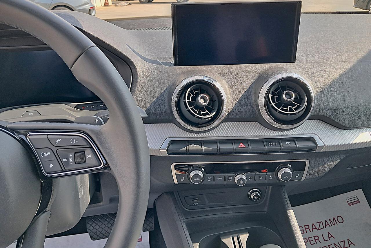 Audi Q2 35 TFSI S tronic Business