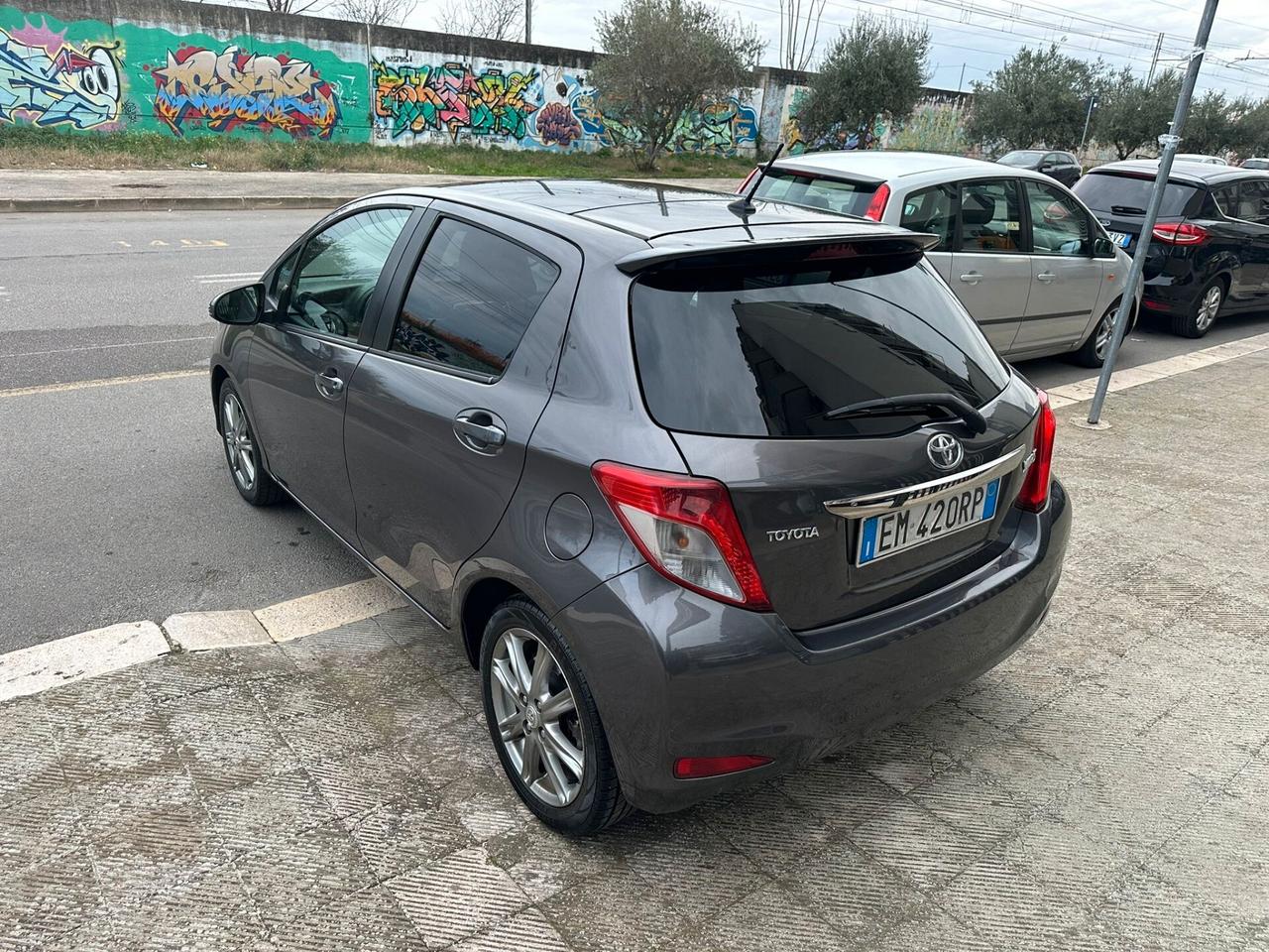 Toyota Yaris 1.4 D-4D 5 porte Lounge