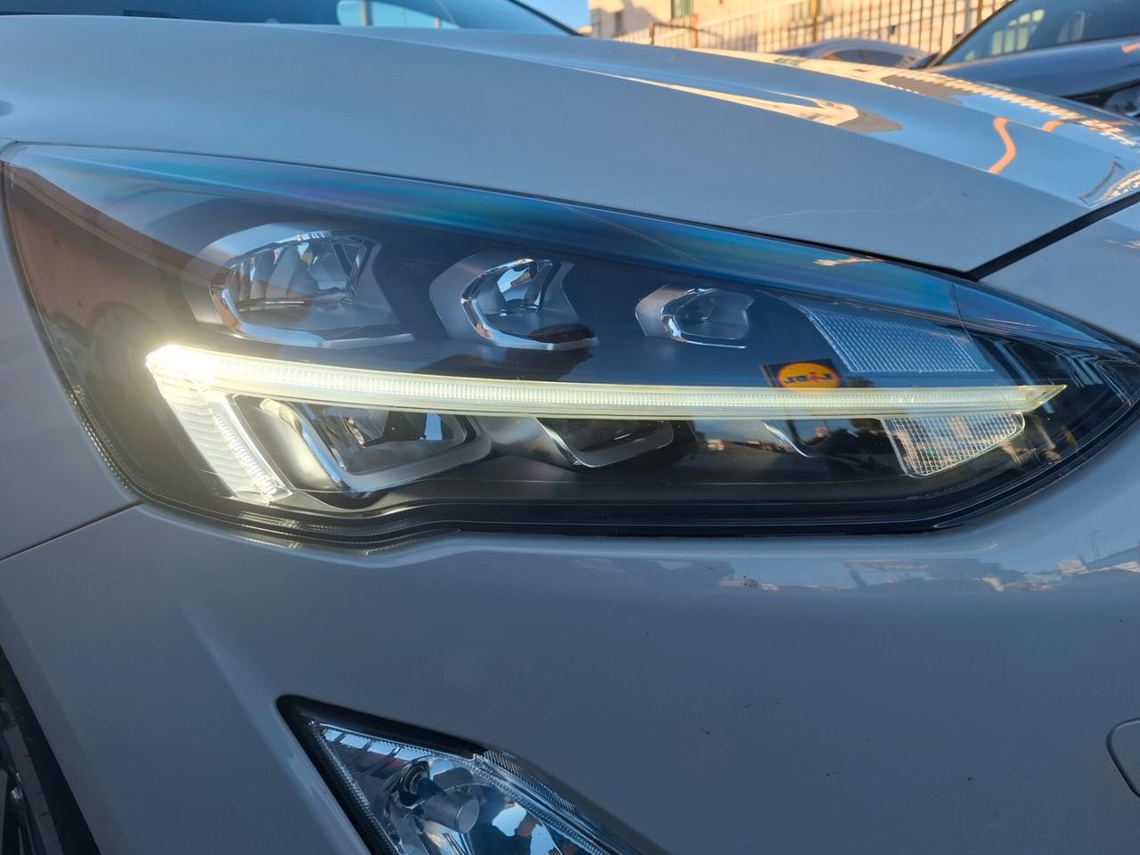 Ford Focus 1.5 TDCI 120 CV 5p. TITANIUM FULL LED