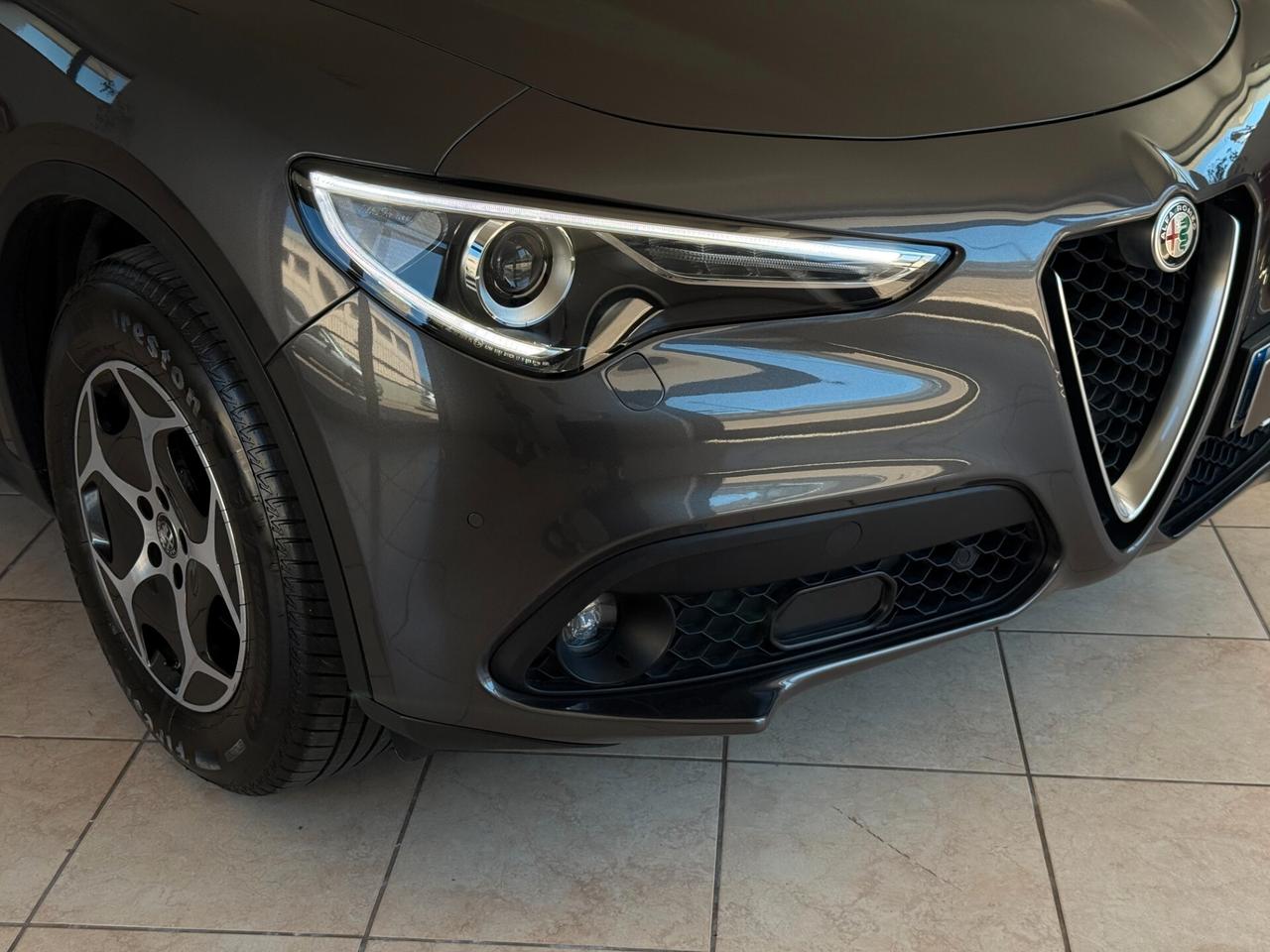 Stelvio 2.2 Turbodiesel 190 CV AT8 Q4 Business
