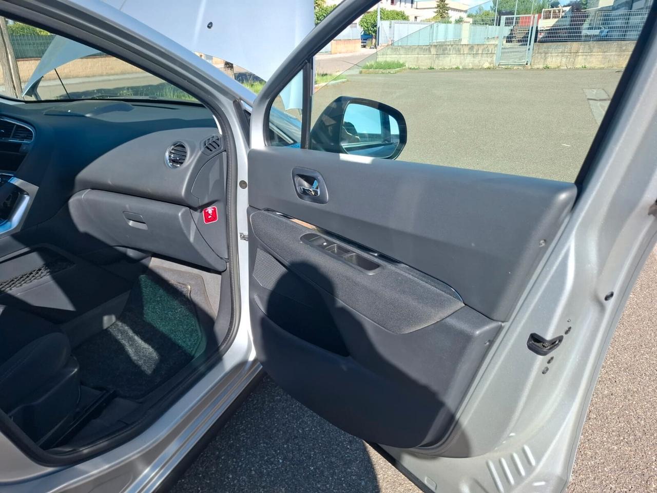 Peugeot 3008 1.6 HDi del 2014 SOLO 114.000 KM