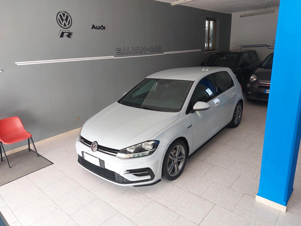 Volkswagen Golf 1.6 TDI Rline