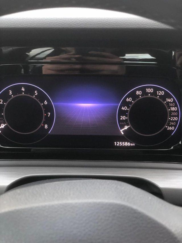 VOLKSWAGEN Golf 1.5 eTSI DSG Executive TETTO PANORAMICO VIRTUAL
