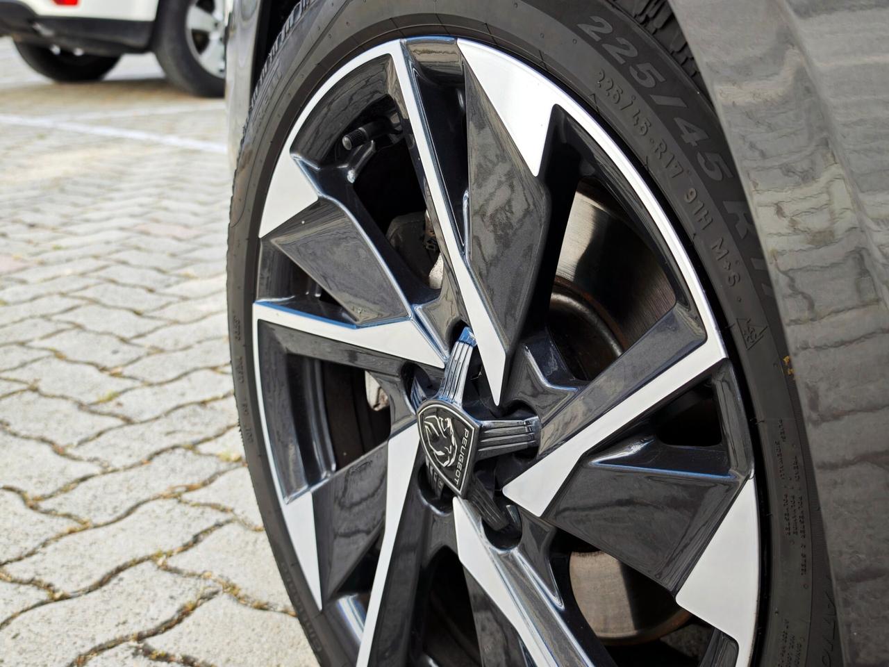 Peugeot 308 BlueHDi 130 EAT8 SW