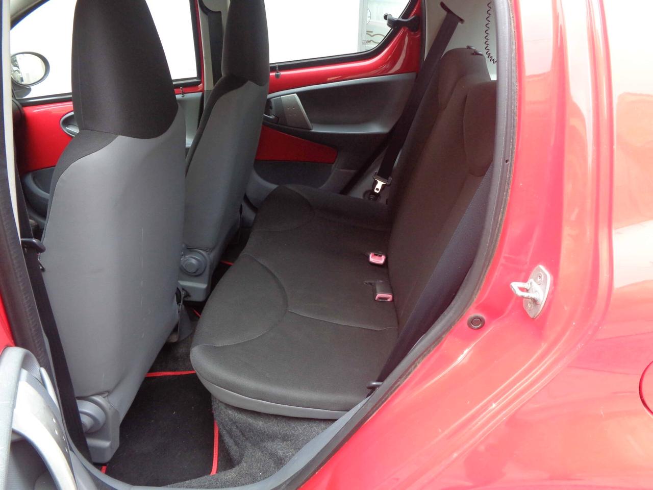 Toyota Aygo 1.0 68CV 5 porte (Finanziabile)