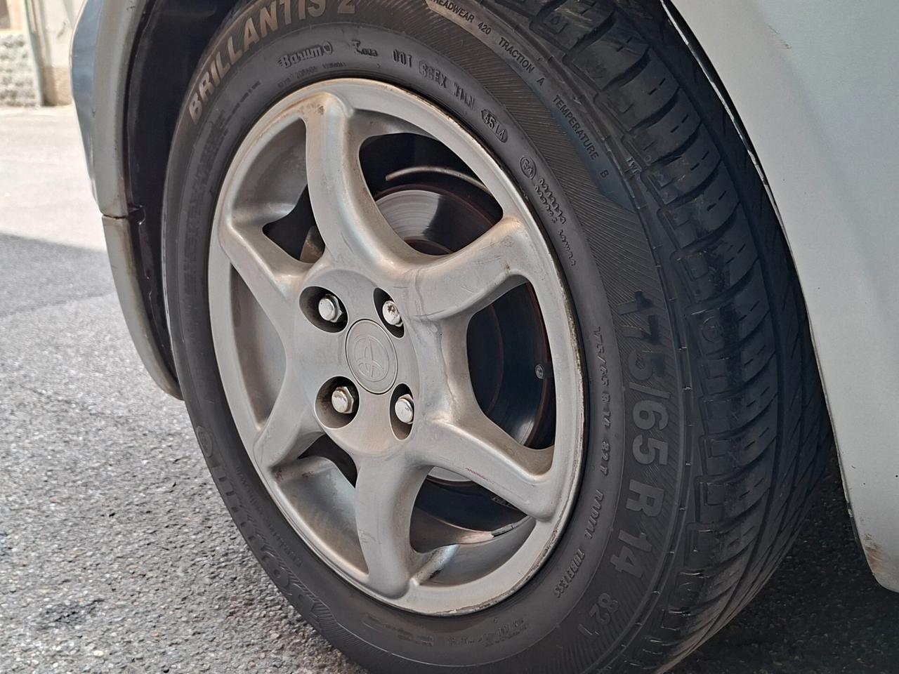Toyota Yaris Yari 1.3 Sol auto, unico proprietario!