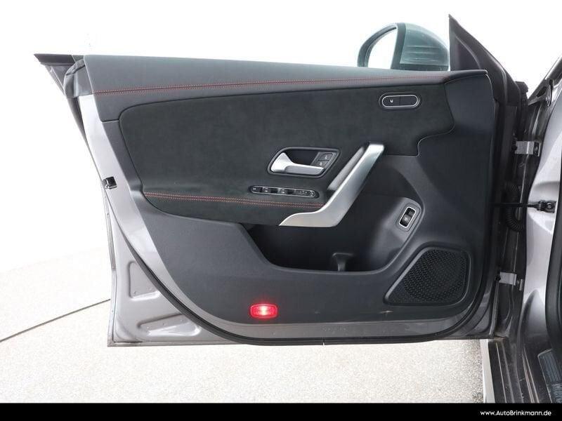 Mercedes-Benz CLA S.Brake CLA 180 Automatic Shooting Brake AMG Line Advanced Plus