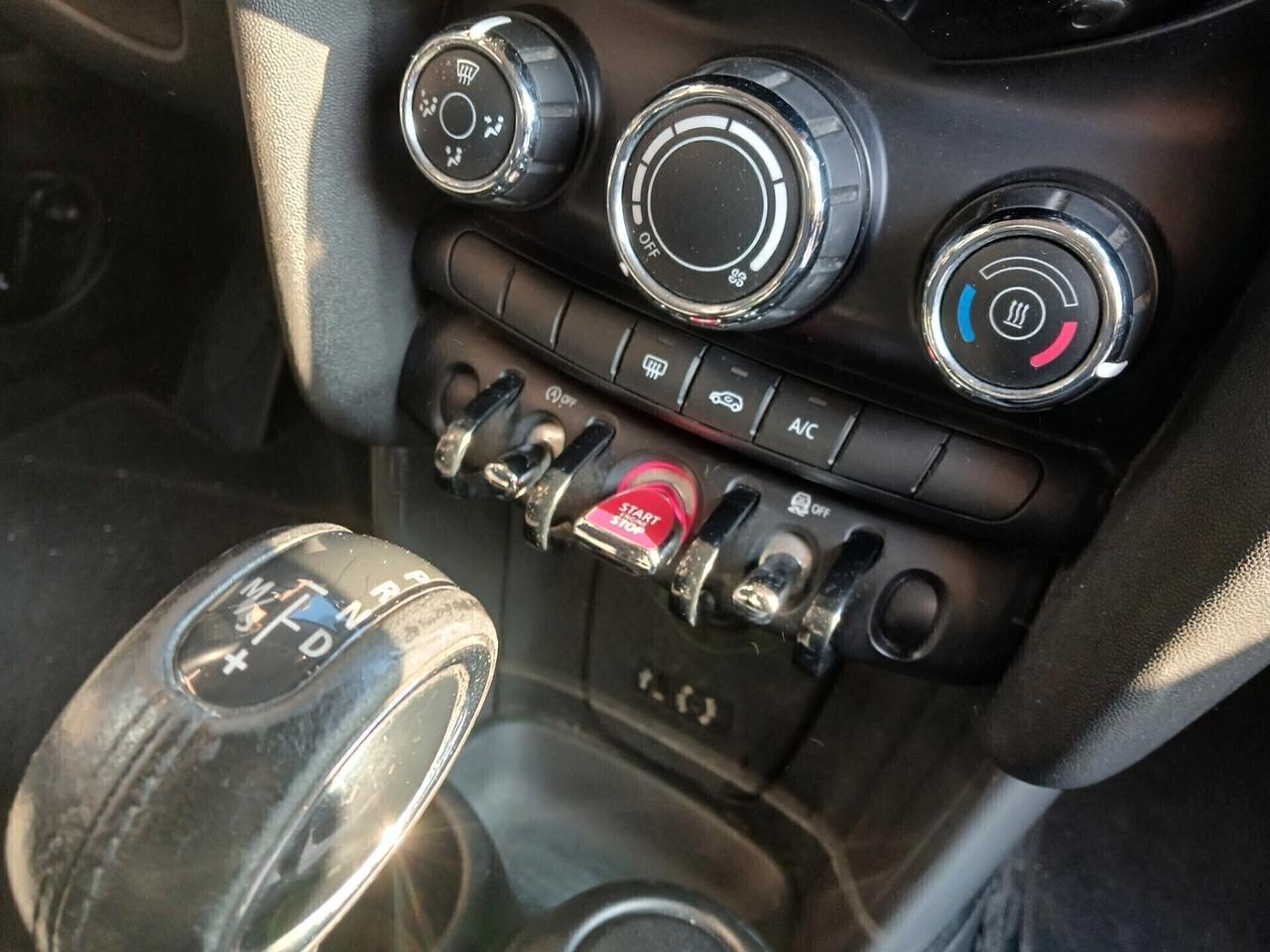 Mini 1.5 Cooper D 5 porte AUTOMATICO