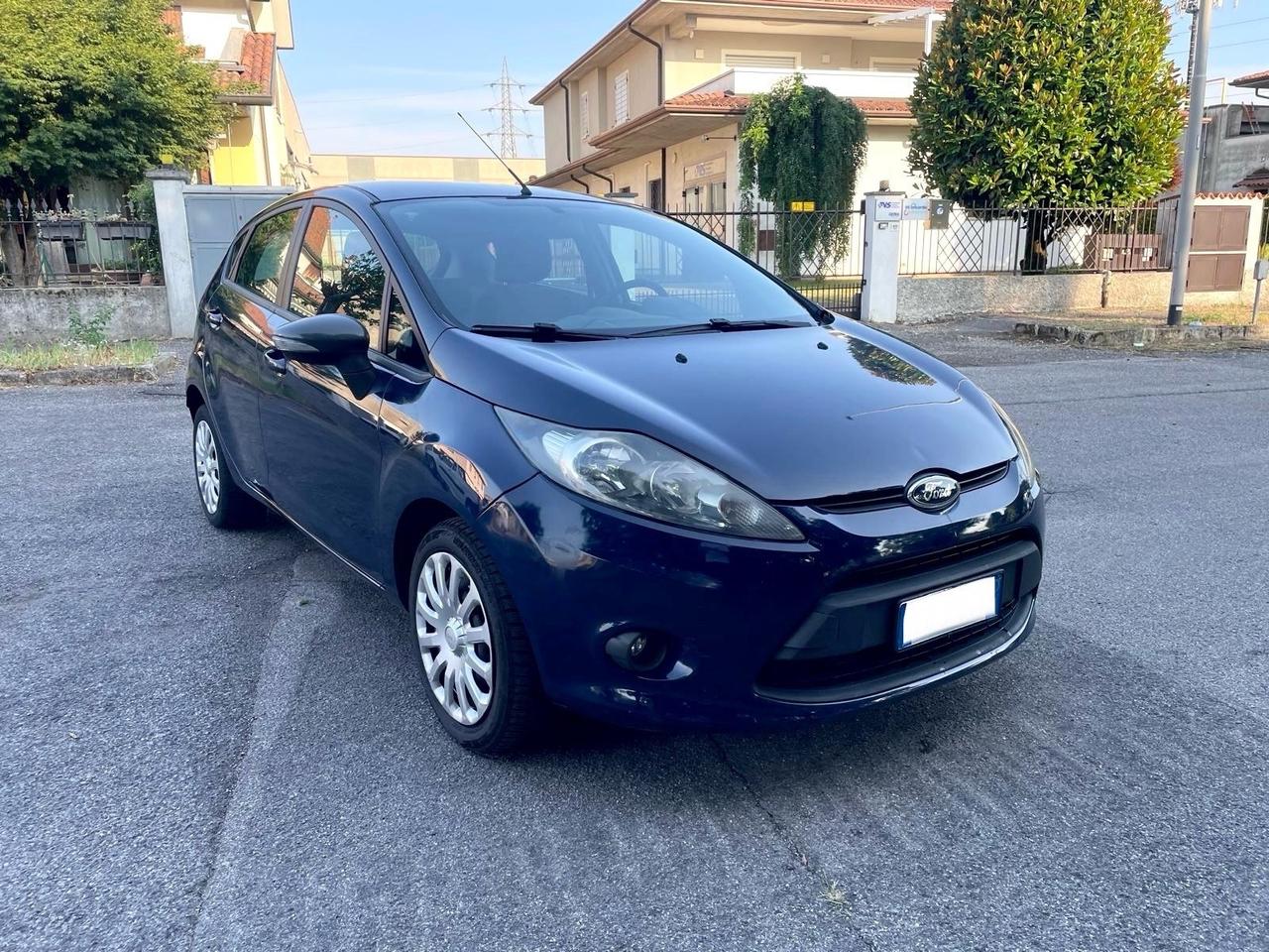 Ford Fiesta 1.4 5 porte Bz.- GPL Titanium per Neopatentati