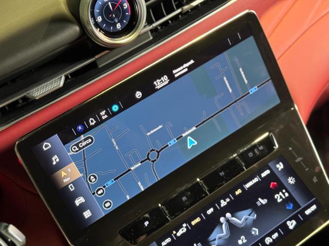 MASERATI Grecale MHEV 330 CV AWD Modena