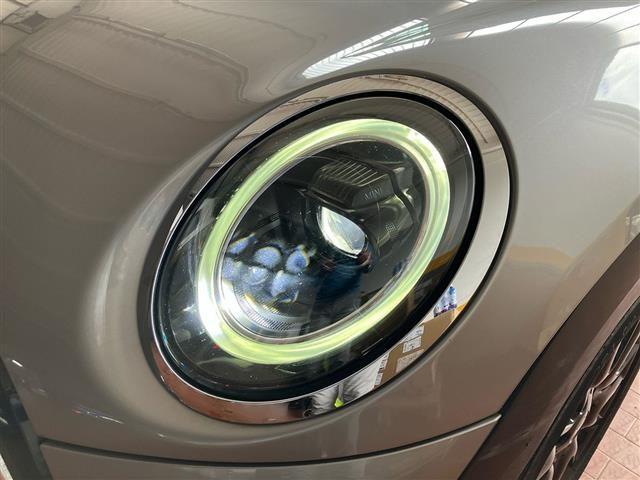 MINI Mini 5 Porte 1.5 Twin Power Turbo Cooper Essential
