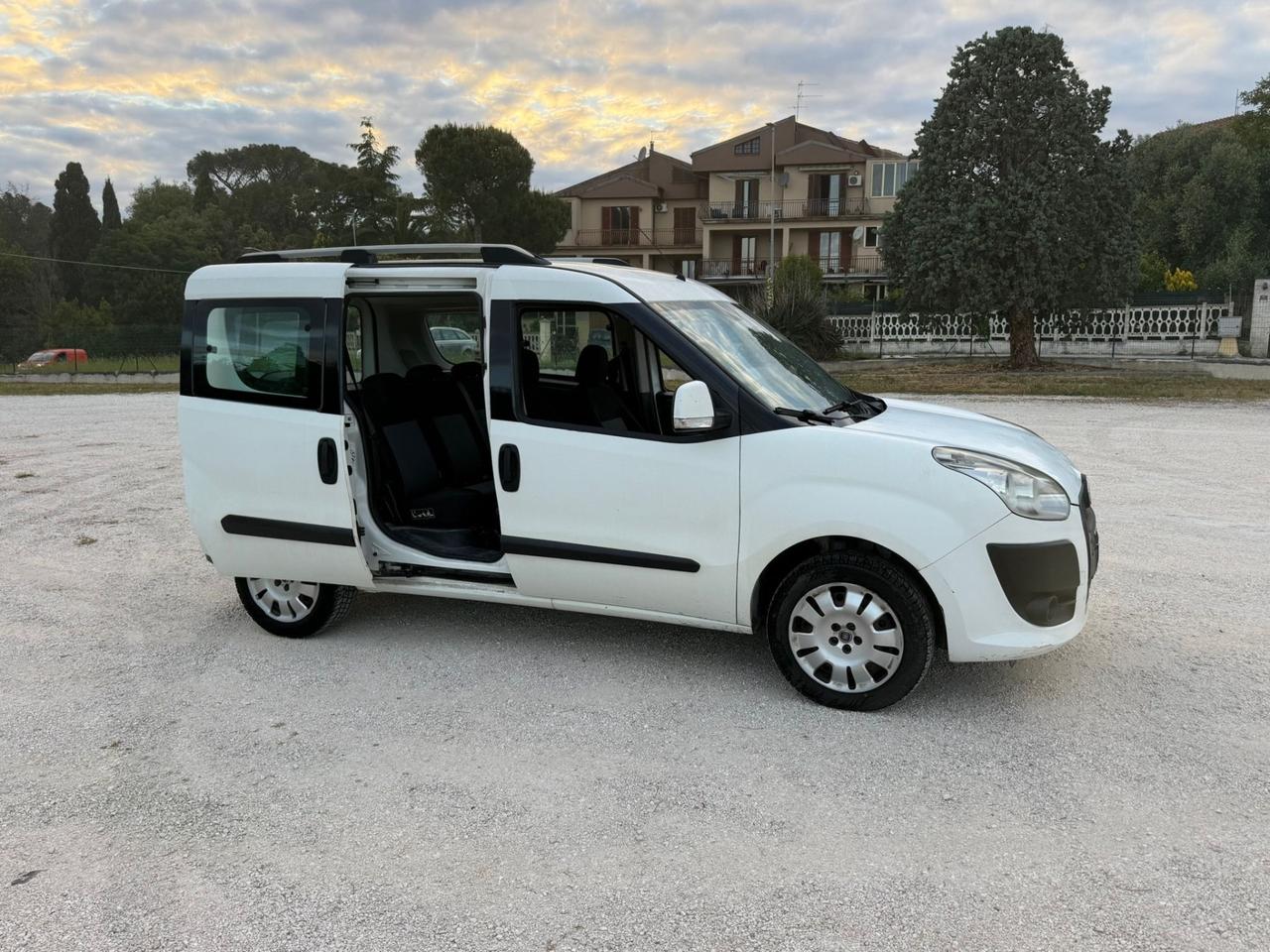 Fiat Doblò 5posti Natural Power UNIPRO Neopatentati