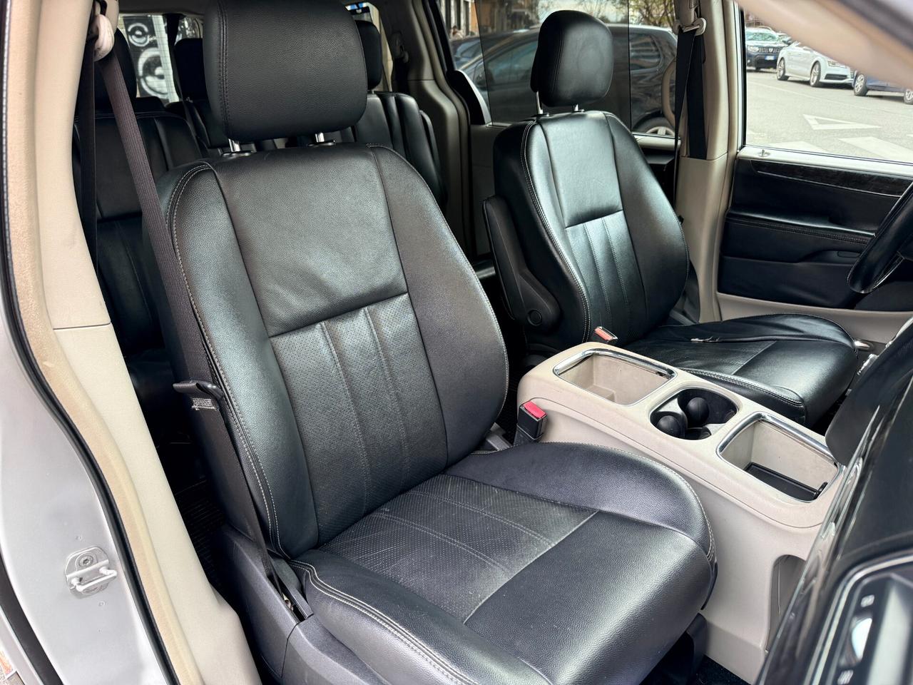 Lancia Voyager 2.8d 163cv Automatica 7 Posti