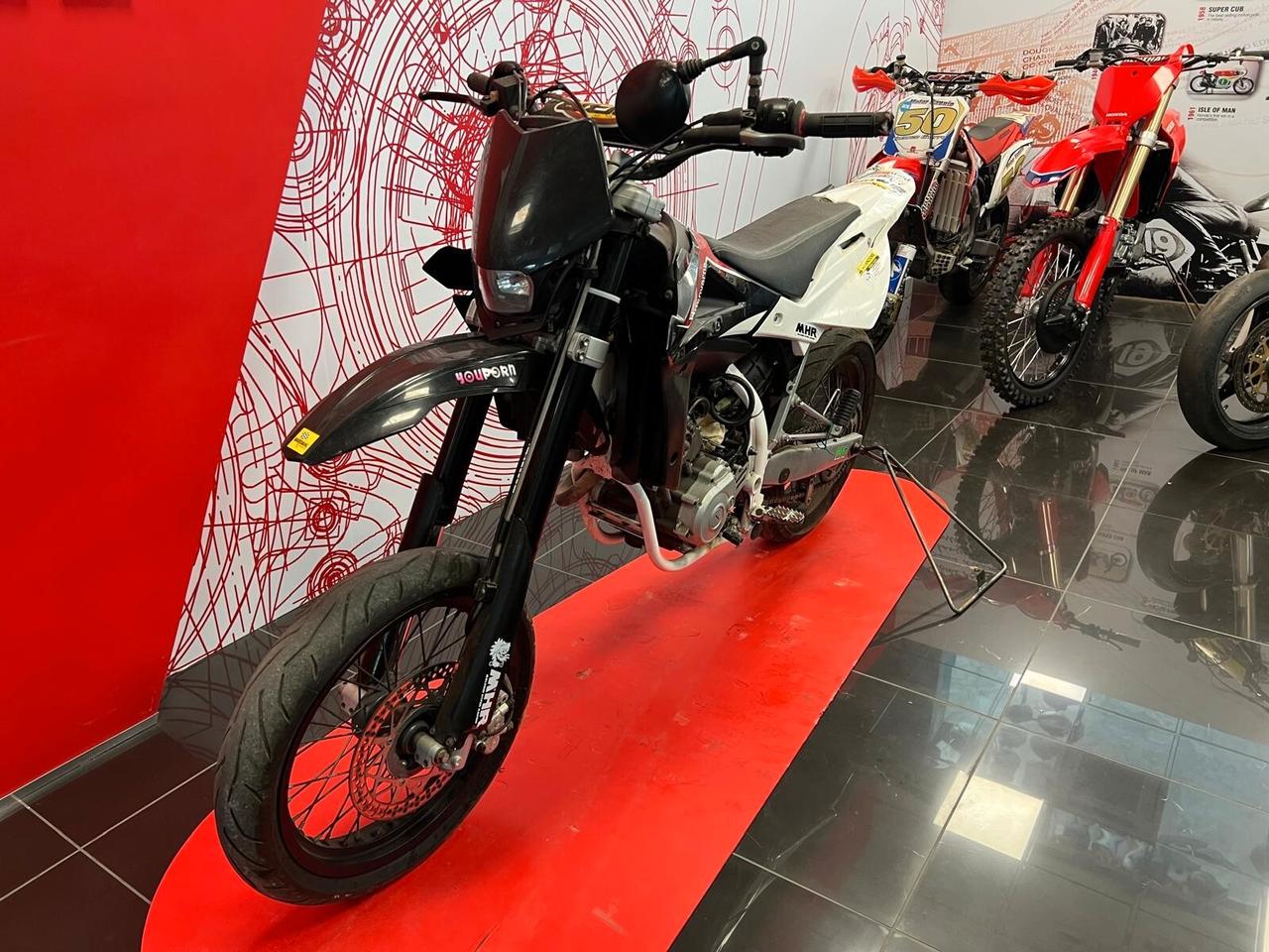 Husqvarna SM 125 Husqvarna SM 125 4T