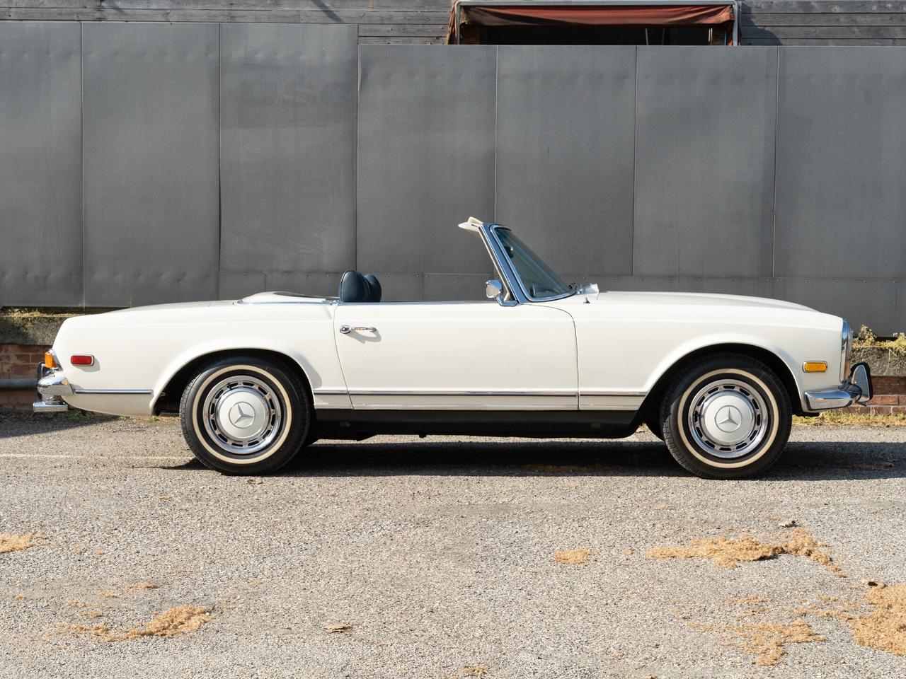 Mercedes-Benz SL 280 PAGODINO
