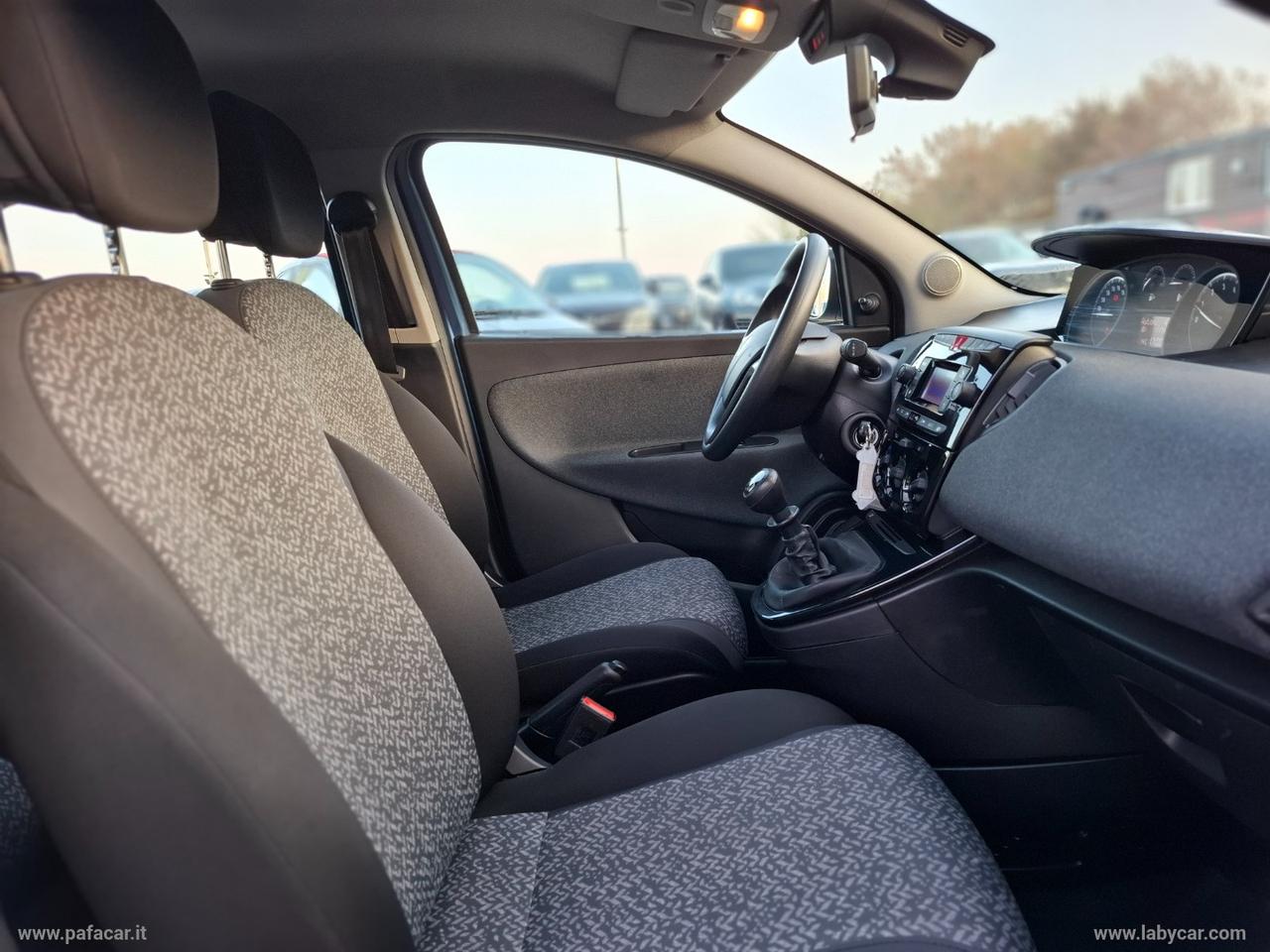 LANCIA Ypsilon 1.0 FireFly 5p.S&S Hybrid Silver