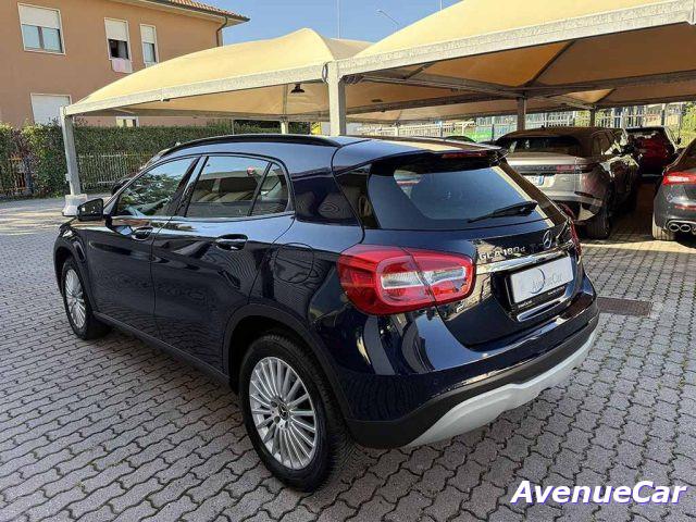 MERCEDES-BENZ GLA 180 d SPORT TELECAMERA NAVIGATORE SEDILI SPORTIVI